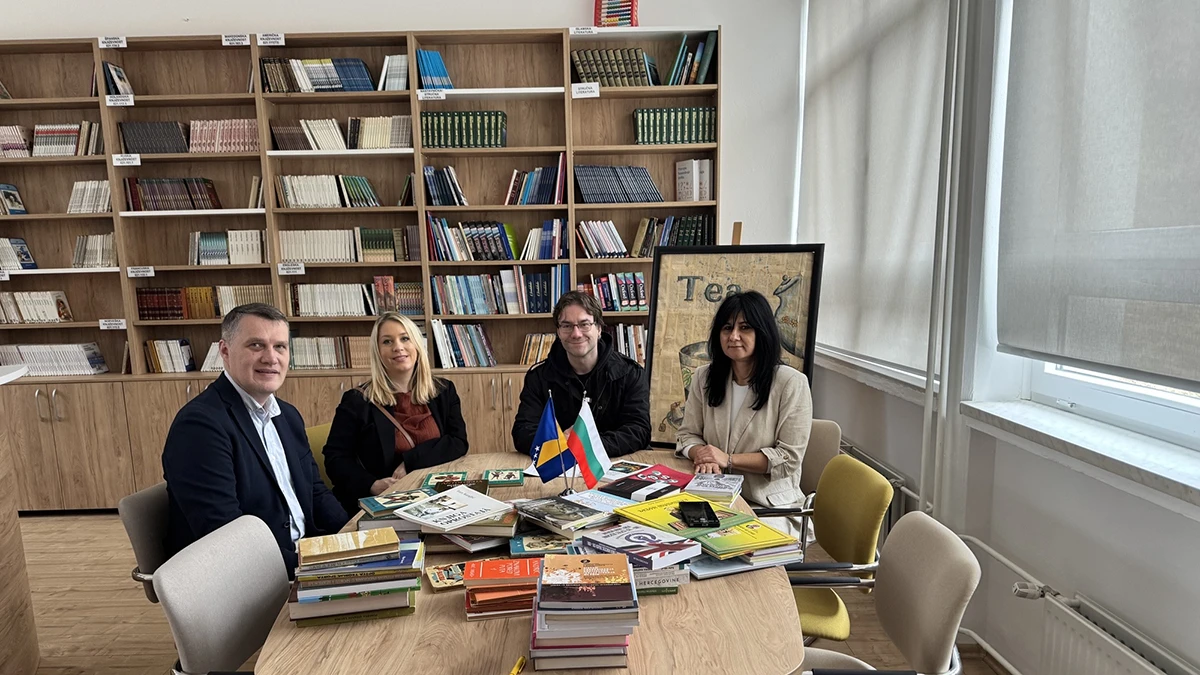 NUBBiH vrijednom donacijom knjiga obogatila bibliotečki fond Osnovne škole „Srednje“